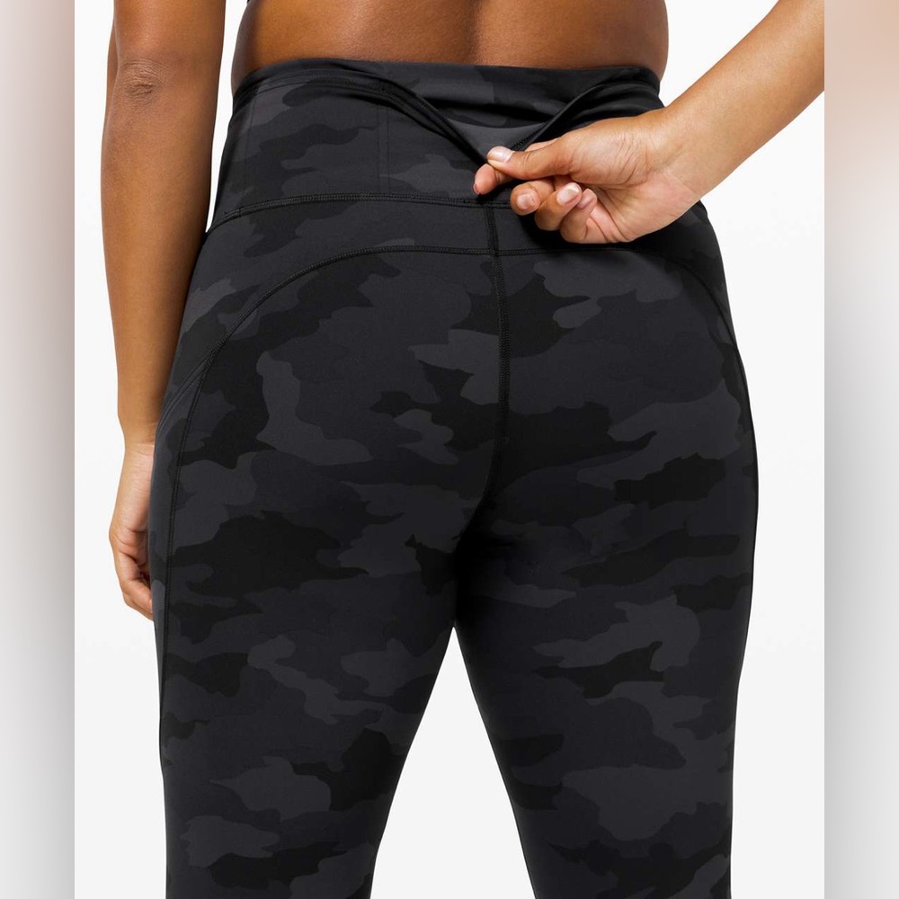Lululemon Fast and Free Tight II 25" Heritage 365 Camo Deep Coal Multi - Size 6 - Picture 4 of 10